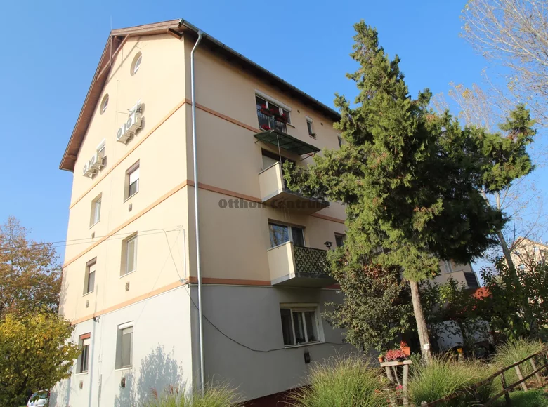 Apartamento 4 habitaciones 94 m² Kistarcsa, Hungría