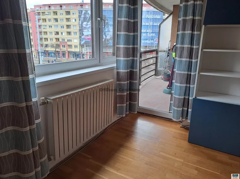 Mieszkanie 3 pokoi 74 m² Budapeszt, Węgry