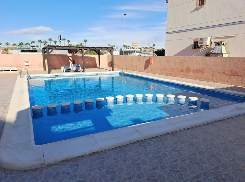 3 bedroom apartment 79 m² Torrevieja, Spain