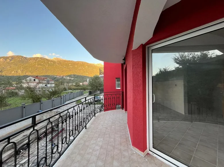 Mieszkanie 2 pokoi 79 m² Kotor, Czarnogóra