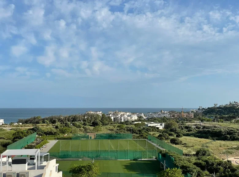 Mieszkanie 3 pokoi 275 m² Estepona, Hiszpania