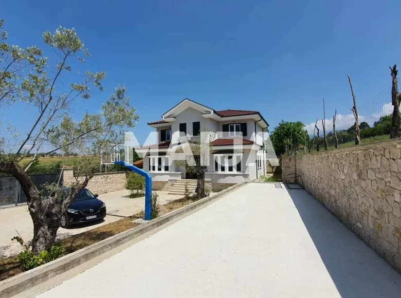 Villa de 5 pièces 310 m² Petrele, Albanie