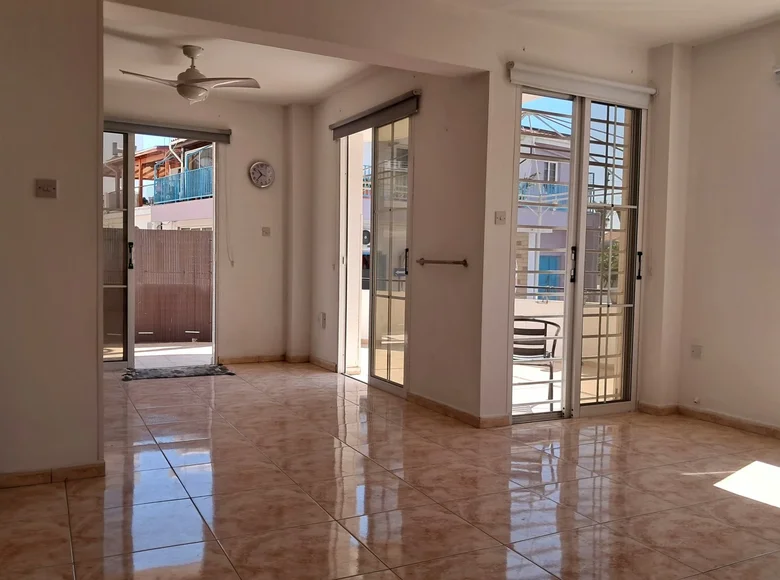 Apartamento 3 habitaciones 126 m² Larnaca, Chipre