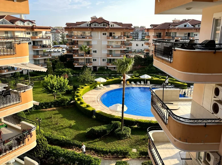 Bliźniak 4 pokoi 225 m² Alanya, Turcja