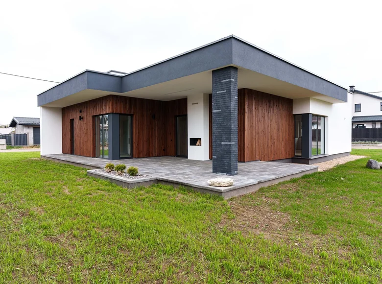 House 175 m² Uzufouski selski Savet, Belarus