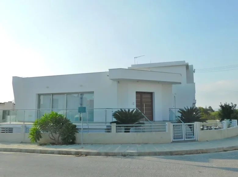 Haus 3 Schlafzimmer 250 m² Kissonerga, Zypern