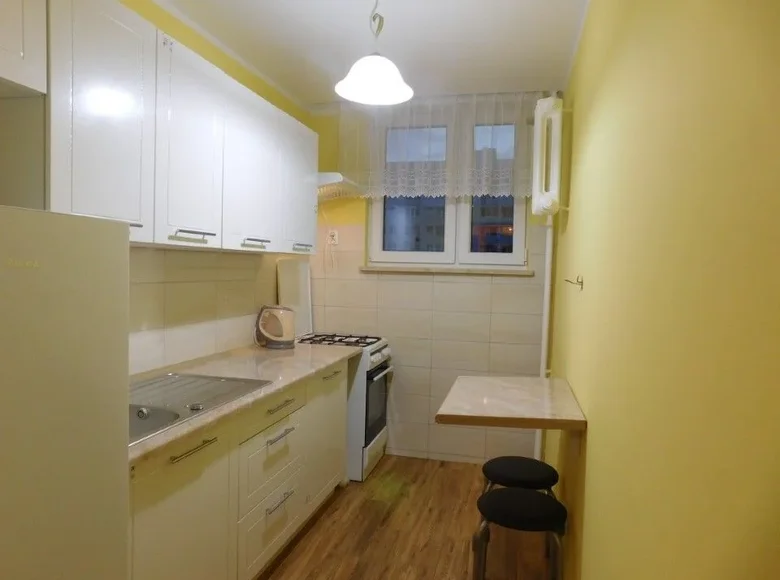 2 room apartment 38 m² in Warsaw, Poland