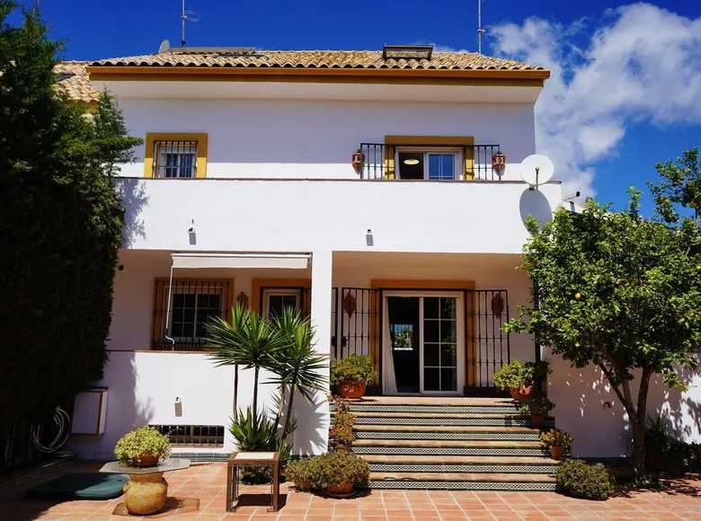 4 bedroom apartment 368 m² San Pedro Alcantara, Spain