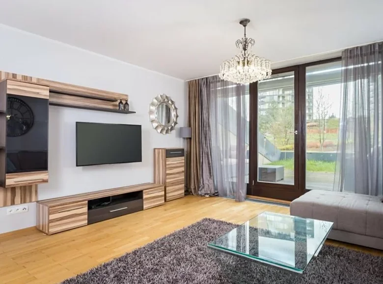 Mieszkanie 4 pokoi 87 m² Praga, Czechy