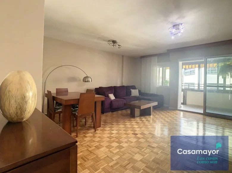 Кондо 11 комнат 134 м² Аликанте, Испания