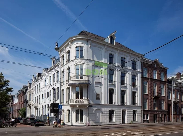 Mieszkanie 3 pokoi 108 m² Amsterdam, Holandia
