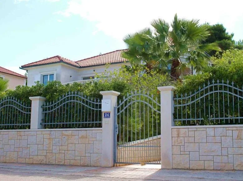 Villa de 6 chambres 400 m², Tous les pays