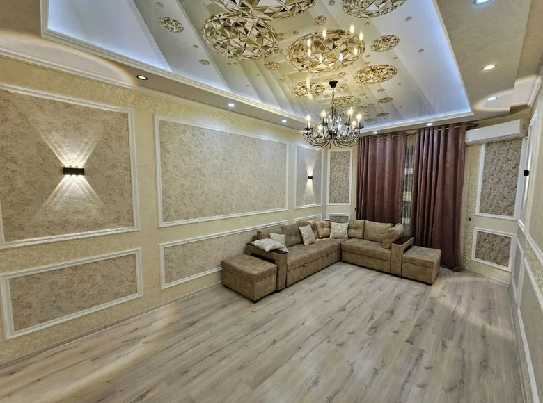 Kvartira 3 xonalar 81 m² Samarqandda