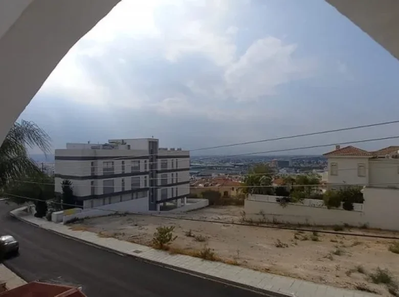 Dom 6 pokojów 600 m² Limassol, Cypr