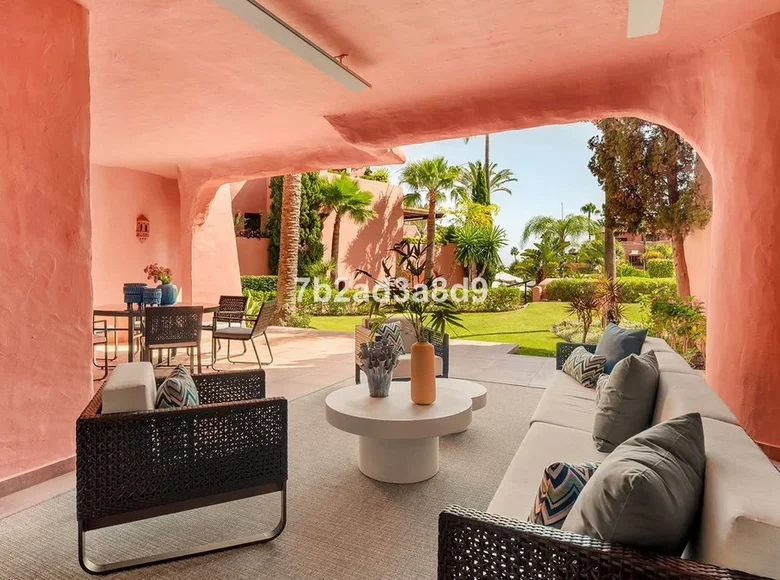 3 bedroom apartment 142 m² Estepona, Spain