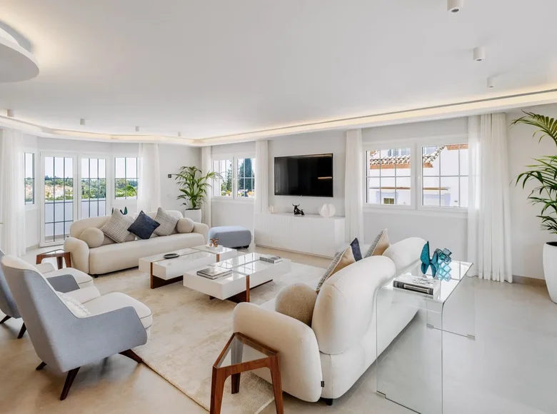 Wohnung 5 Schlafzimmer 389 m² San Pedro Alcantara, Spanien