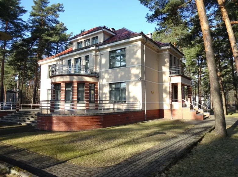House 641 m² Riga, Latvia