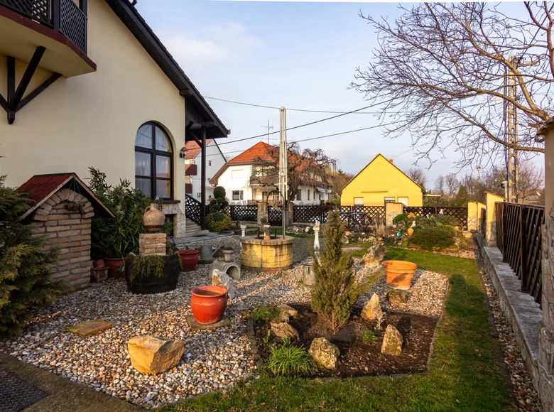 Haus 10 Zimmer 350 m² Schiofok, Ungarn