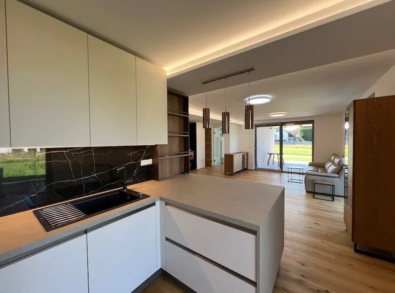 Casa 170 m² Domzale, Eslovenia