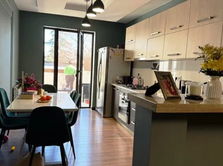 Mieszkanie 3 pokoi 96 m² Tbilisi, Gruzja