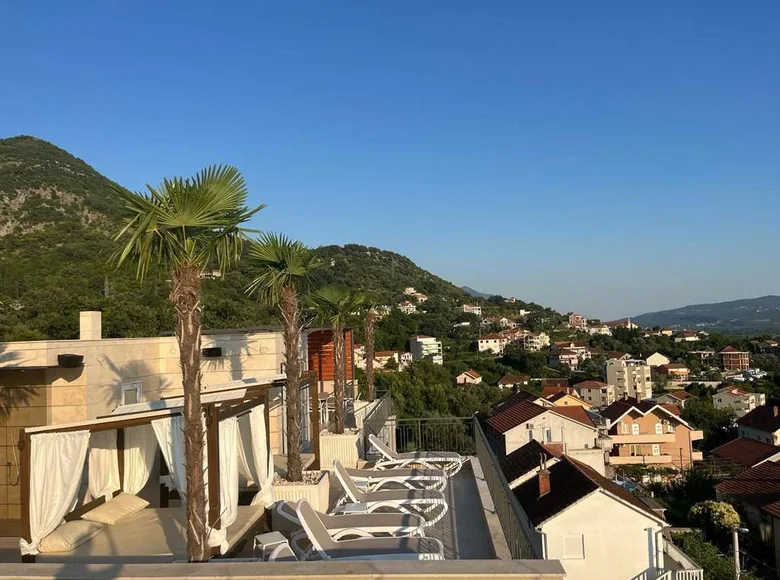 2 bedroom apartment 55 m² Tivat, Montenegro