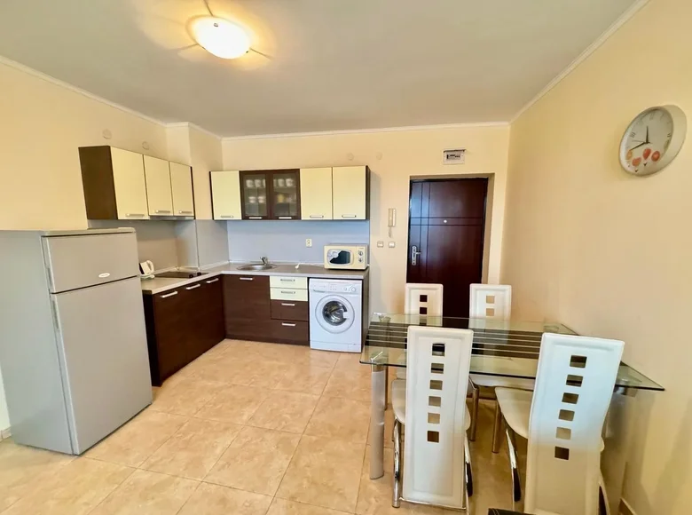 Квартира 1 спальня 60 м² Равда, Болгария