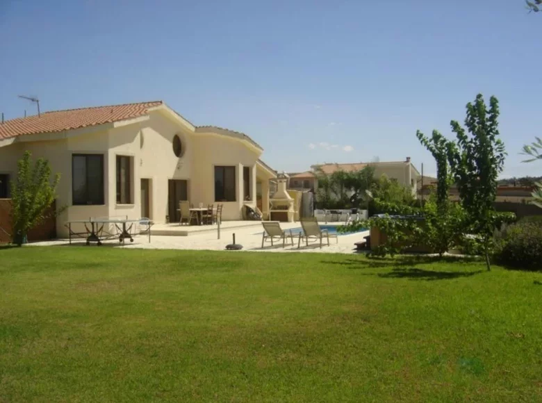Casa de campo 5 habitaciones 200 m² Moni, Chipre