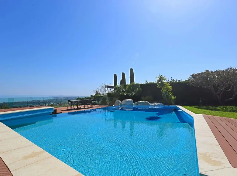 3 bedroom villa 200 m² Nice, France