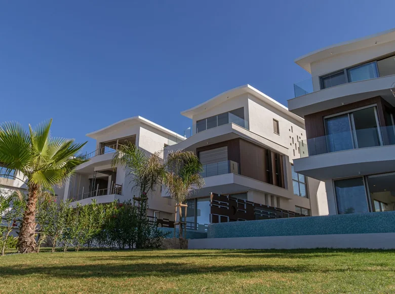 4 bedroom Villa  Kissonerga, Cyprus