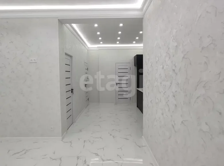 Kvartira 4 xonalar 73 m² Samarqandda