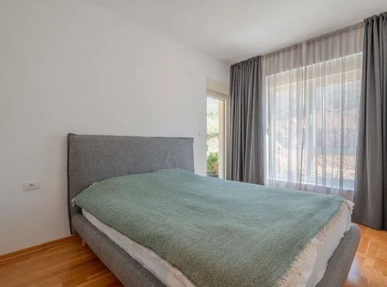 Mieszkanie 2 pokoi 62 m² Becici, Czarnogóra