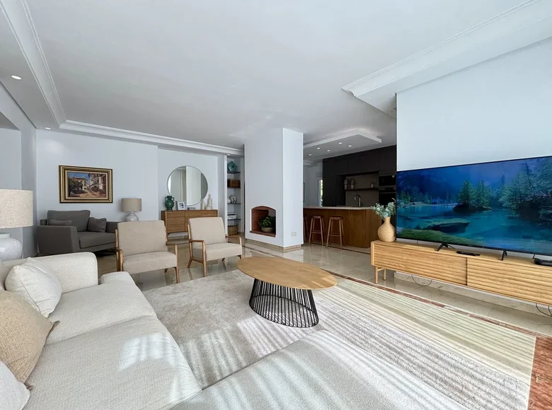 Mieszkanie 4 pokoi 409 m² Marbella, Hiszpania