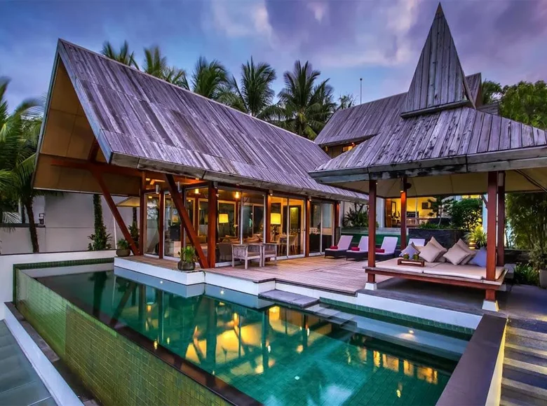 4 bedroom Villa 1 050 m² Phuket, Thailand