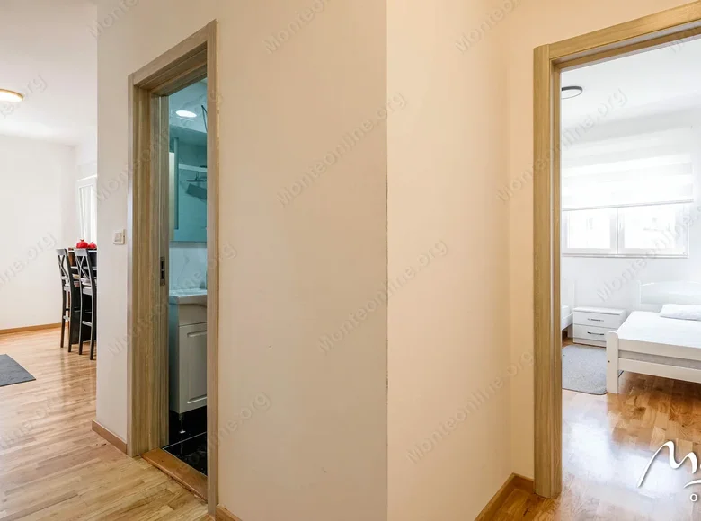 Wohnung 2 Schlafzimmer 59 m² Budva, Montenegro