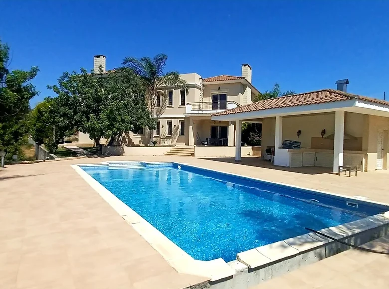 Dom 4 pokoi 450 m² Paramytha, Cypr