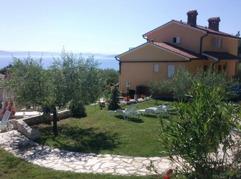 Hotel 300 m² in Rabac, Croatia