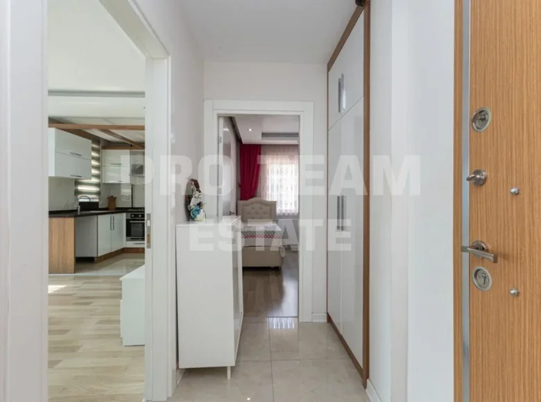 Mieszkanie 3 pokoi 90 m² Konyaalti, Turcja