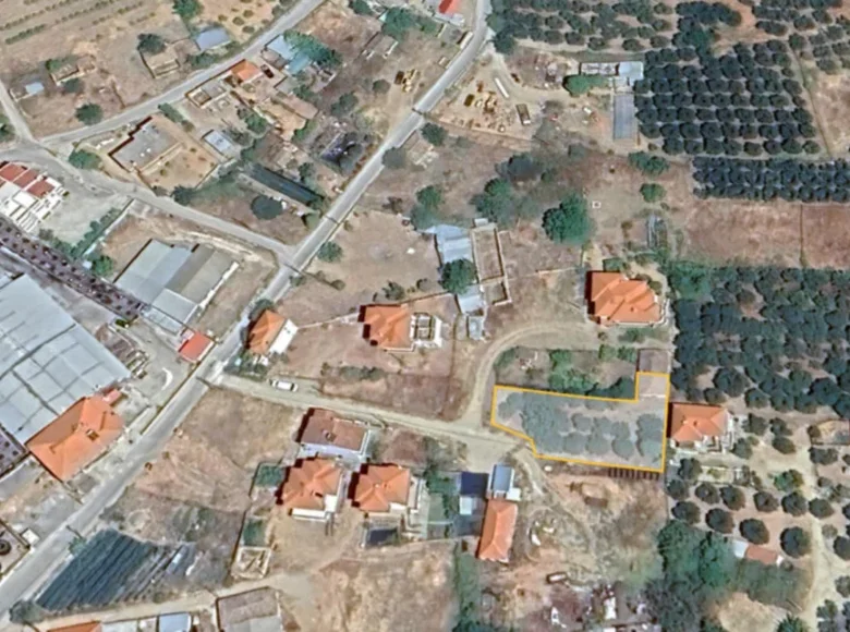 Land 1 room  Ormylia, Greece