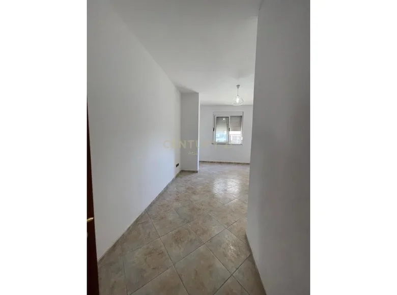 Квартира 3 комнаты 99 м² Дуррес, Албания