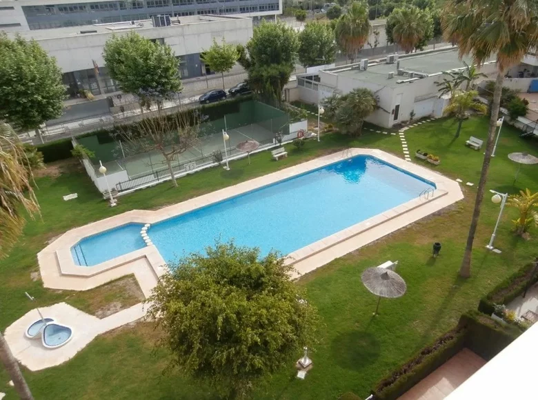 2 bedroom penthouse 173 m² Alfas del Pi, Spain