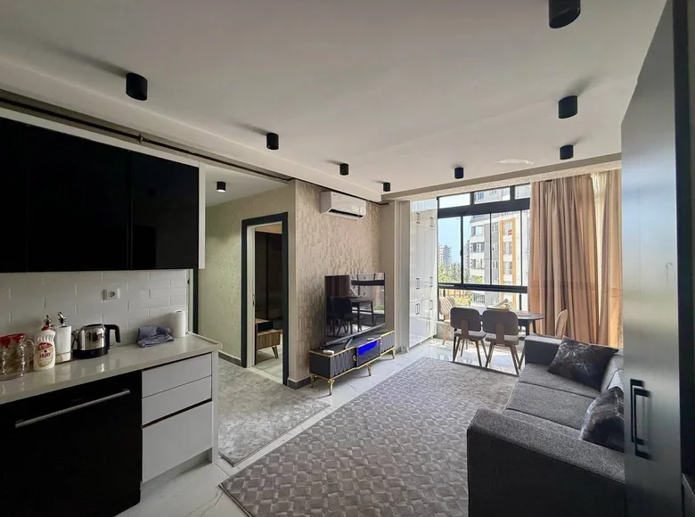 2 bedroom apartment 77 m² Mezitli, Turkey