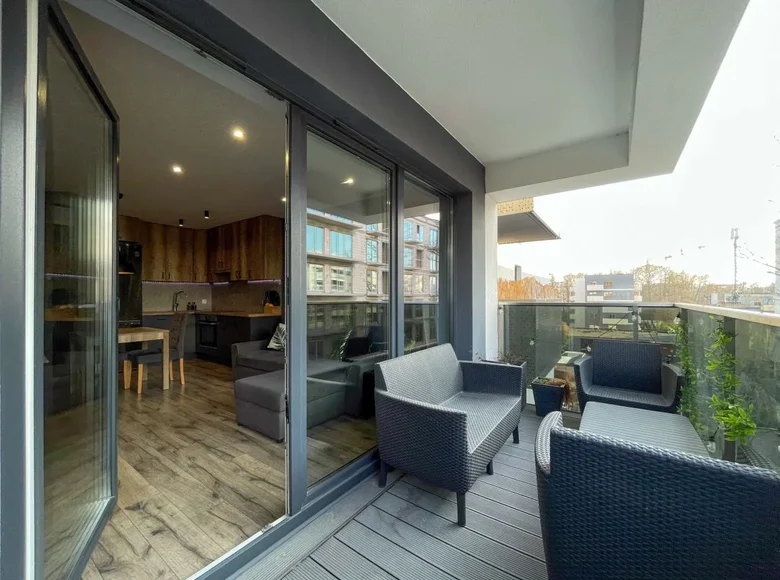 Mieszkanie 3 pokoi 55 m² Poznań, Polska