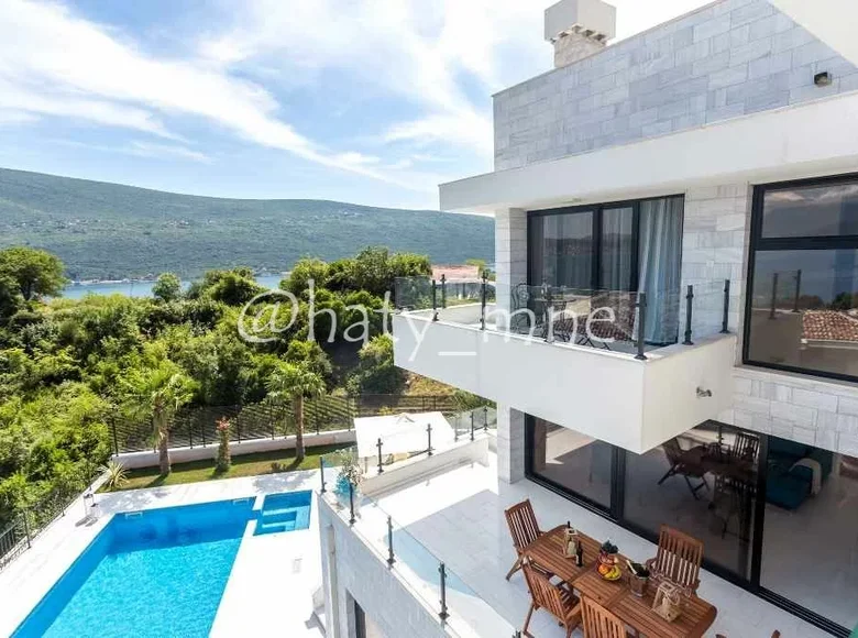Casa 4 habitaciones 420 m² denovici, Montenegro