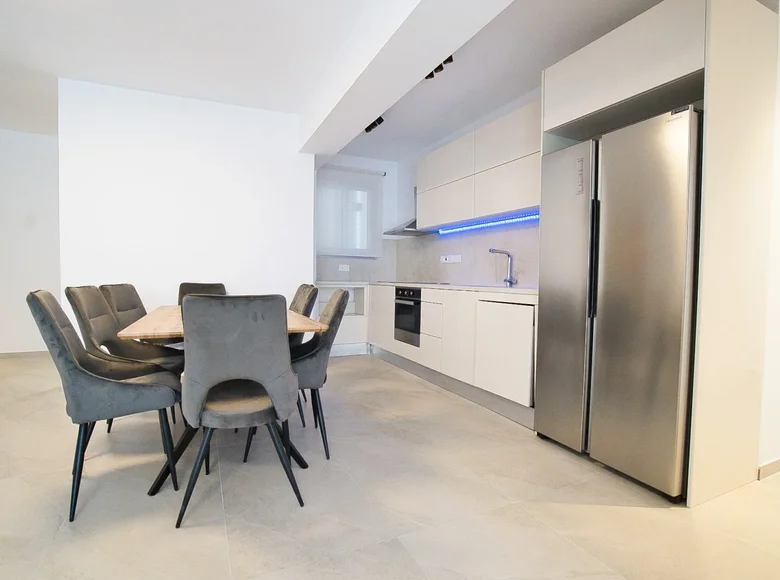 Mieszkanie 3 pokoi 125 m² Limassol, Cypr