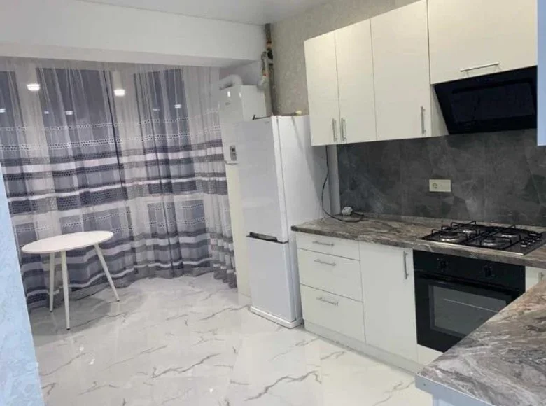 Mieszkanie 2 pokoi 41 m² Siewierodonieck, Ukraina