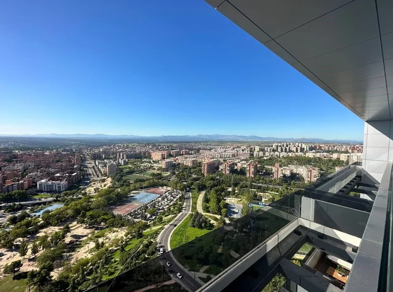 Ático 4 habitaciones  Área metropolitana de Madrid y Corredor del Henares, España