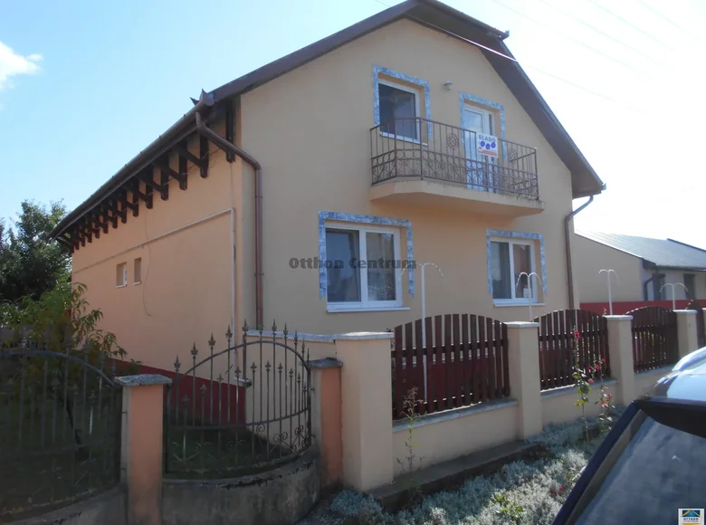 7 room house 200 m² Ajak, Hungary