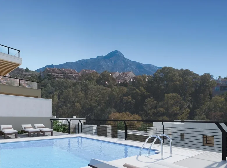 3 bedroom apartment  Marbella, Spain