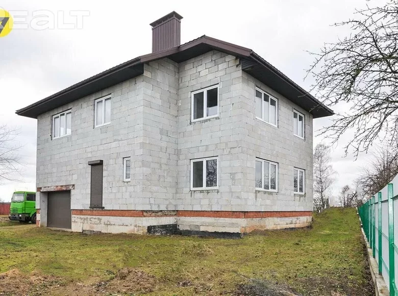 House 350 m² Smilavichy, Belarus