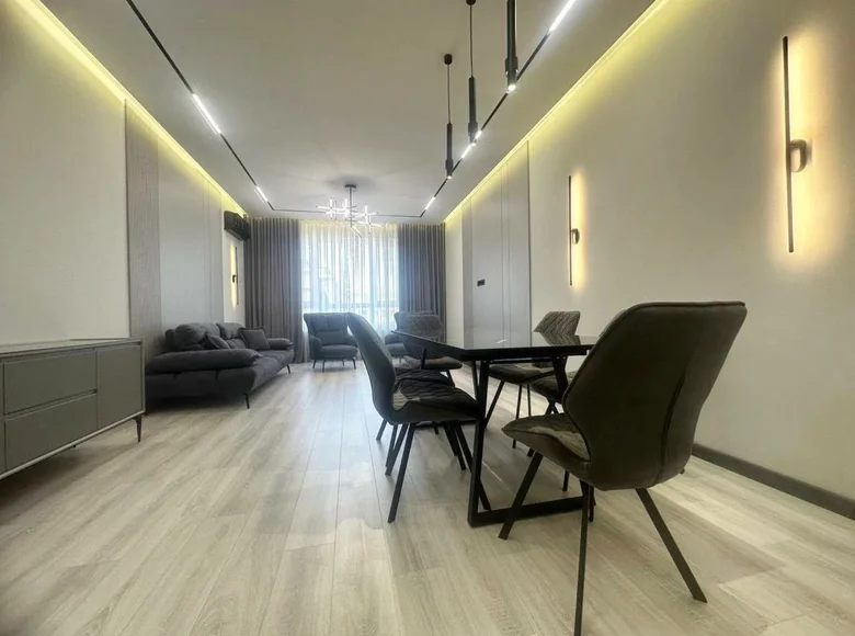 Kvartira 4 xonalar 133 m² Toshkentda